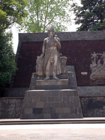 Mayagerrscher Denkmal im Chapultepec Park 1